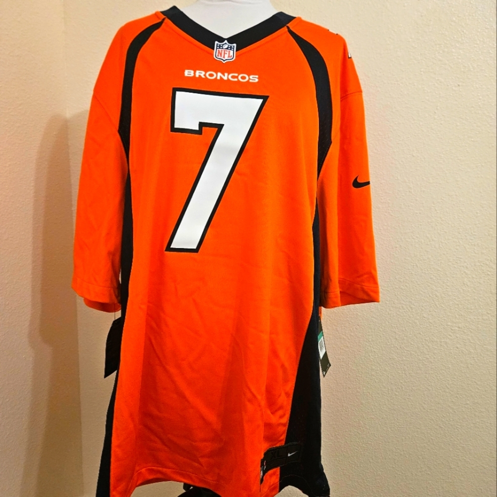 Vintage NFL Denver Broncos John Elway Jersey by Nike